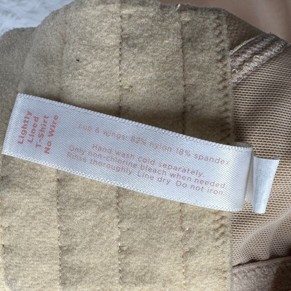 CACIQUE / tan nude lightly lined t-shirt no wire bra / 44F - Picture 5 of 6